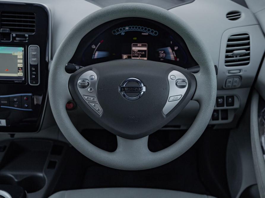 Nissan Leaf I (ZE0/AZE0) Тюмень  - изображение 9