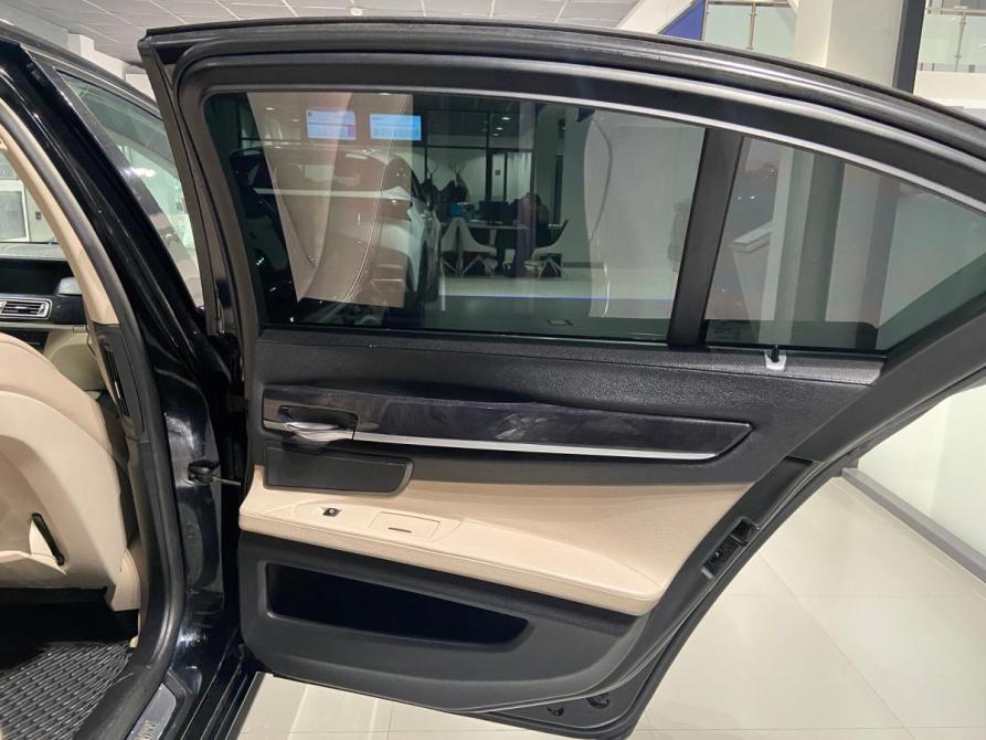 BMW 7 серии V (F01/F02/F04) Сыктывкар  - изображение 11