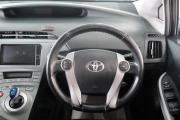 Toyota Prius III Рестайлинг (XW30) Омск  - изображение 39