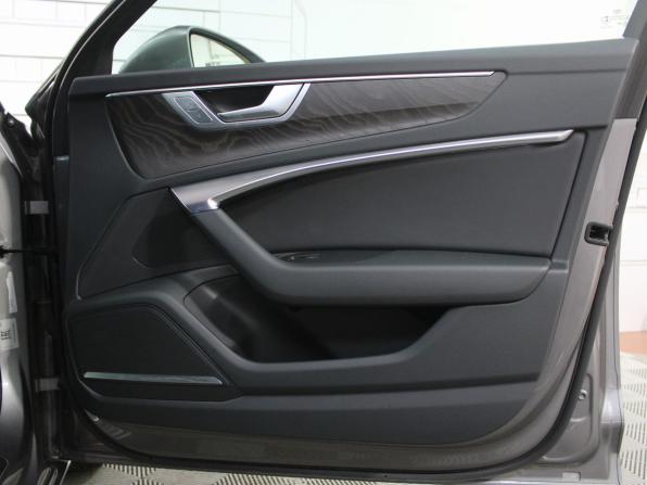 Audi A6 V (C8) с пробегом 2021 года, цена 4 280 000 рублей, 91400 км, седан, Автокод Объявления