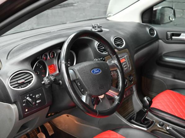 Ford Focus II Рестайлинг с пробегом 2008 года, цена 570 000 рублей, 258340 км, хэтчбек, Автокод Объявления