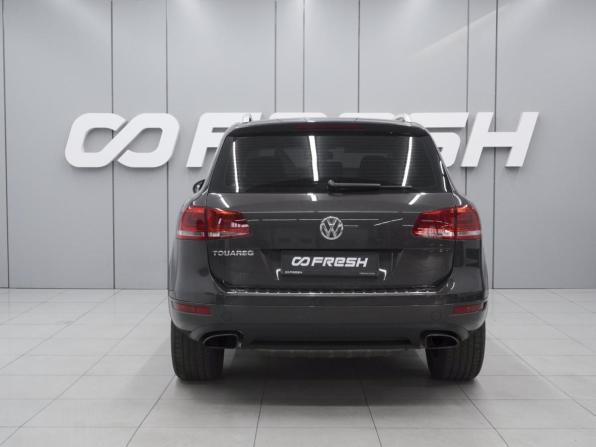 Volkswagen Touareg II с пробегом 2012 года, цена 2 000 000 рублей, 200420 км, внедорожник, Автокод Объявления