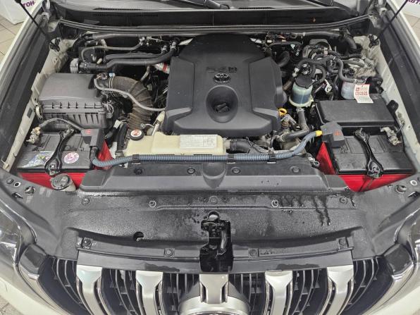 Toyota Land Cruiser Prado 150 Series Рестайлинг 1 с пробегом 2016 года, цена 3 620 000 рублей, 171443 км, внедорожник, Автокод Объявления