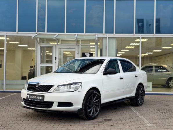 Skoda Octavia II (A5) Рестайлинг с пробегом 2013 года, цена 575 000 рублей, 155959 км, лифтбек, Автокод Объявления
