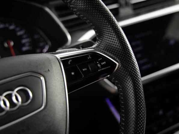 Audi A6 V (C8) с пробегом 2019 года, цена 3 349 000 рублей, 147455 км, седан, Автокод Объявления