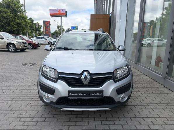 Renault Sandero II с пробегом 2017 года, цена 720 000 рублей, 209565 км, хэтчбек, Автокод Объявления