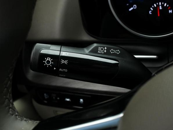 Kia Carnival IV с пробегом 2021 года, цена 3 959 000 рублей, 44639 км, минивэн, Автокод Объявления