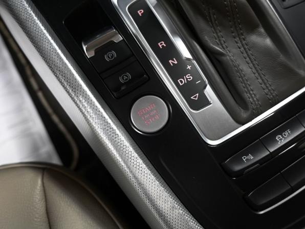 Audi Q5 I (8R) Рестайлинг с пробегом 2016 года, цена 2 295 000 рублей, 140888 км, внедорожник, Автокод Объявления