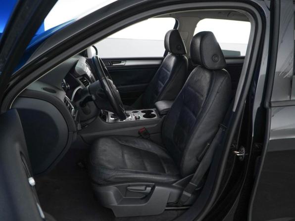 Volkswagen Touareg II Рестайлинг с пробегом 2015 года, цена 2 580 055 рублей, 119715 км, внедорожник, Автокод Объявления