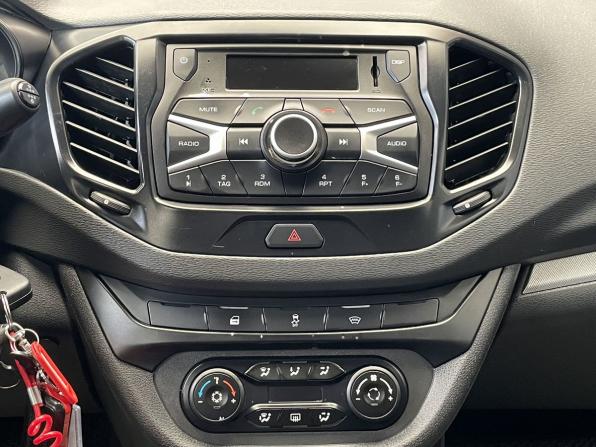 Lada (ВАЗ) Vesta I с пробегом 2018 года, цена 997 000 рублей, 106389 км, универсал, Автокод Объявления