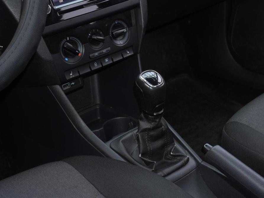Skoda Rapid I Рестайлинг Тверь  - изображение 15