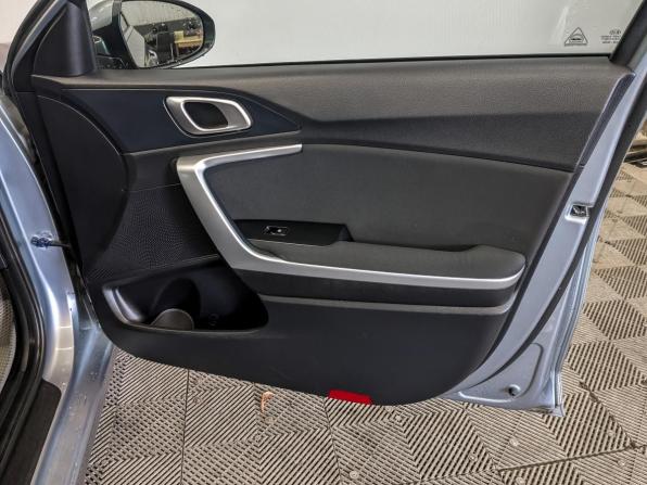 Kia Ceed III с пробегом 2020 года, цена 1 890 000 рублей, 91490 км, универсал, Автокод Объявления