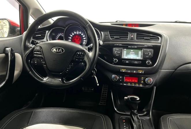 Kia Ceed II с пробегом 2014 года, цена 1 120 000 рублей, 181002 км, универсал, Автокод Объявления