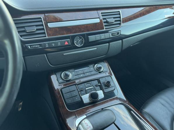 Audi A8 III (D4) с пробегом 2013 года, цена 1 195 000 рублей, 331219 км, седан, Автокод Объявления