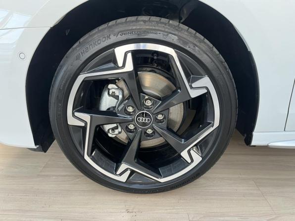 Новый Audi A3 IV (8Y) Рестайлинг 2026 года, цена 4 155 000 рублей, хэтчбек, Автокод Объявления