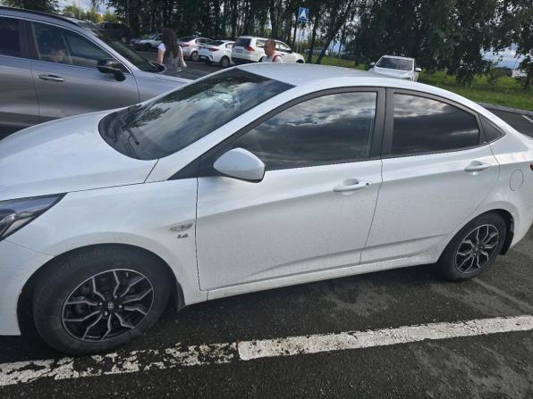 Hyundai Solaris I Рестайлинг с пробегом 2016 года, цена 920 000 рублей, 182231 км, седан, Автокод Объявления