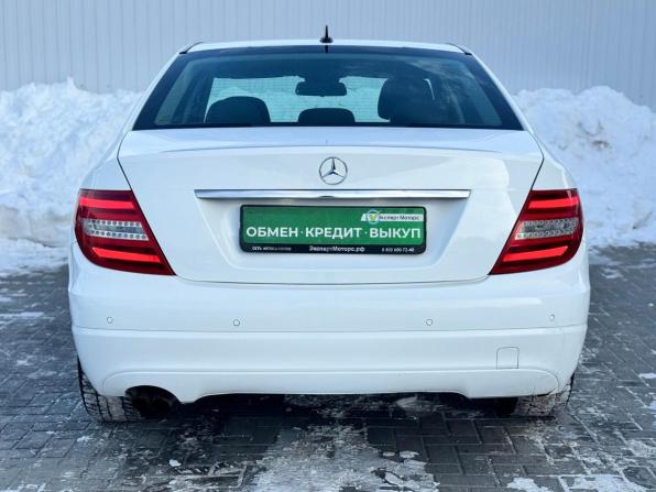 Mercedes-Benz C-Класс III (W204) Рестайлинг с пробегом 2013 года, цена 1 600 000 рублей, 167000 км, седан, Автокод Объявления