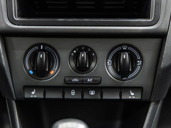 Skoda Rapid I с пробегом 2014 года, цена 778 000 рублей, 189627 км, лифтбек, Автокод Объявления