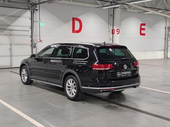 Volkswagen Passat B8 с пробегом 2018 года, цена 2 100 000 рублей, 155279 км, универсал, Автокод Объявления