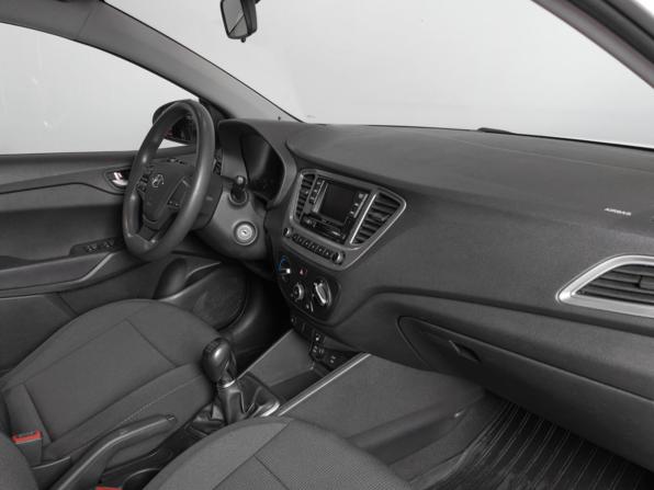 Hyundai Solaris II Рестайлинг с пробегом 2020 года, цена 1 514 700 рублей, 72594 км, седан, Автокод Объявления