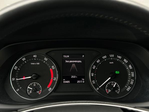 Skoda Octavia IV (A8) с пробегом 2021 года, цена 2 476 700 рублей, 33405 км, лифтбек, Автокод Объявления