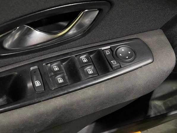 Renault Megane III с пробегом 2011 года, цена 525 000 рублей, 198635 км, хэтчбек, Автокод Объявления