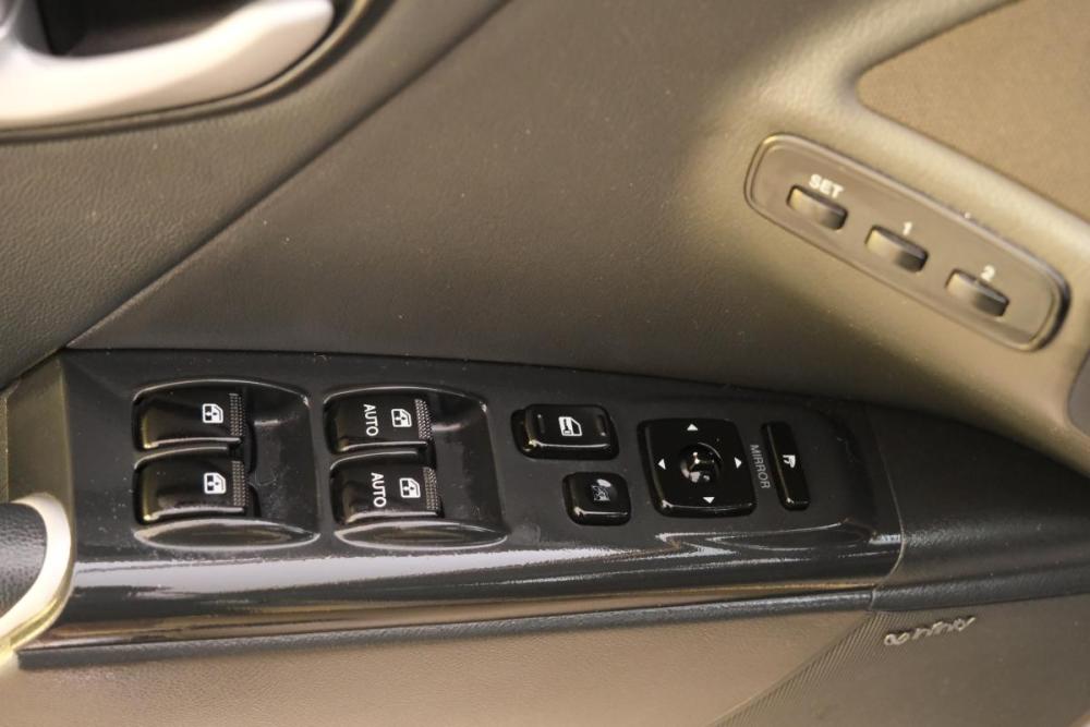 Hyundai Grandeur IV Омск  - изображение 9