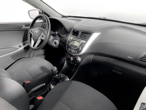Hyundai Solaris I с пробегом 2013 года, цена 479 000 рублей, 292716 км, седан, Автокод Объявления