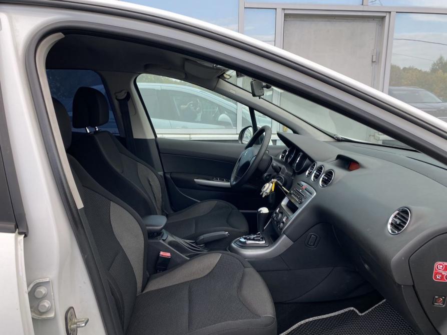 Peugeot 308 I Москва  - изображение 17