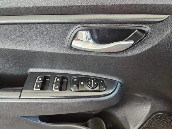 Kia Rio IV Рестайлинг с пробегом 2021 года, цена 1 339 000 рублей, 207691 км, седан, Автокод Объявления