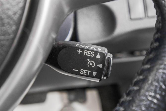 Toyota Ractis II с пробегом 2011 года, цена 849 000 рублей, 163000 км, хэтчбек, Автокод Объявления