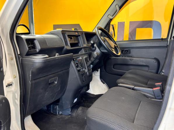 Daihatsu Hijet X с пробегом 2018 года, цена 639 000 рублей, 33000 км, минивэн, Автокод Объявления