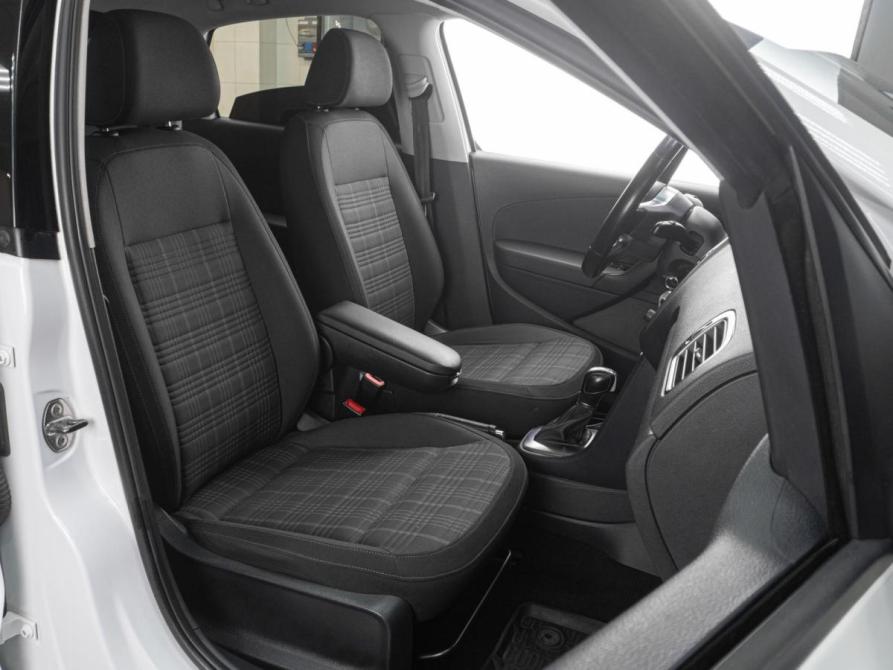 Volkswagen Polo V Рестайлинг Тюмень  - изображение 16