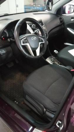 Hyundai Solaris I с пробегом 2013 года, цена 700 000 рублей, 213331 км, седан, Автокод Объявления