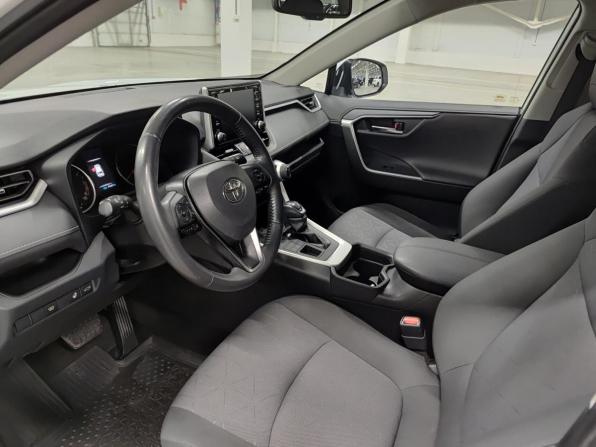 Toyota RAV4 V (XA50) с пробегом 2020 года, цена 3 300 000 рублей, 49577 км, внедорожник, Автокод Объявления