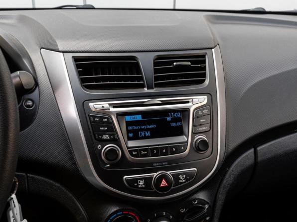 Hyundai Solaris I Рестайлинг с пробегом 2015 года, цена 1 320 000 рублей, 168275 км, седан, Автокод Объявления