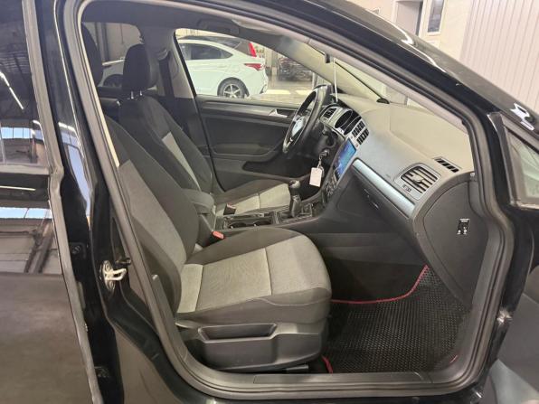 Volkswagen Golf VII с пробегом 2013 года, цена 997 000 рублей, 160482 км, хэтчбек, Автокод Объявления