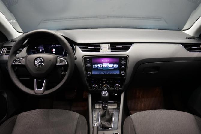 Skoda Octavia III (A7) Рестайлинг с пробегом 2019 года, цена 2 490 000 рублей, 102946 км, лифтбек, Автокод Объявления