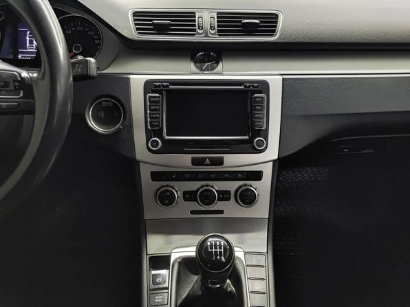 Volkswagen Passat B7 с пробегом 2013 года, цена 880 000 рублей, 277337 км, седан, Автокод Объявления