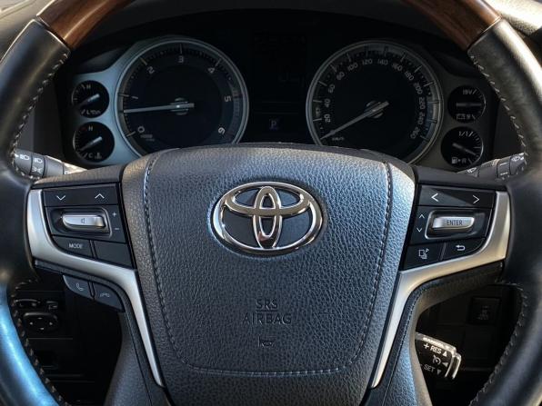 Toyota Land Cruiser 200 Series Рестайлинг 2 с пробегом 2017 года, цена 6 549 000 рублей, 81280 км, внедорожник, Автокод Объявления