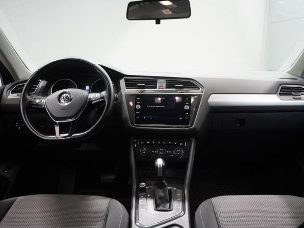 Volkswagen Tiguan II с пробегом 2020 года, цена 1 800 000 рублей, 201249 км, внедорожник, Автокод Объявления