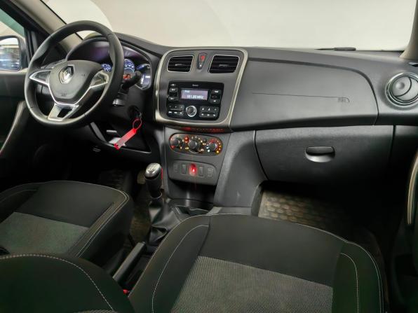 Renault Sandero II Рестайлинг с пробегом 2021 года, цена 1 349 000 рублей, 59025 км, хэтчбек, Автокод Объявления
