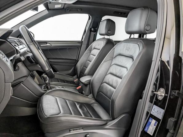 Volkswagen Tiguan II Рестайлинг с пробегом 2021 года, цена 2 999 000 рублей, 170071 км, внедорожник, Автокод Объявления