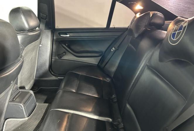 BMW 3 серии IV (E46) с пробегом 2001 года, цена 649 000 рублей, 305355 км, седан, Автокод Объявления