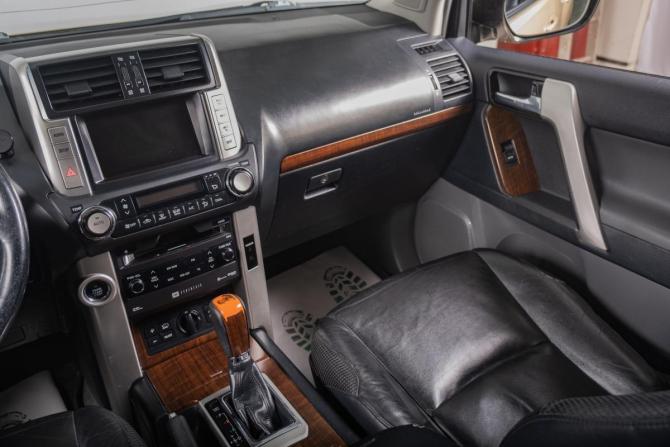 Toyota Land Cruiser Prado 150 Series с пробегом 2010 года, цена 2 829 000 рублей, 398500 км, внедорожник, Автокод Объявления