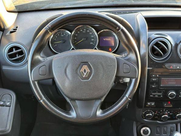 Renault Duster I Рестайлинг с пробегом 2017 года, цена 1 369 000 рублей, 107000 км, внедорожник, Автокод Объявления