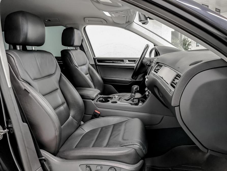 Volkswagen Touareg II Рестайлинг Санкт-Петербург  - изображение 23