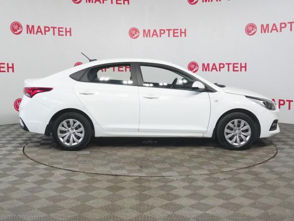 Hyundai Solaris II с пробегом 2017 года, цена 800 000 рублей, 123117 км, седан, Автокод Объявления