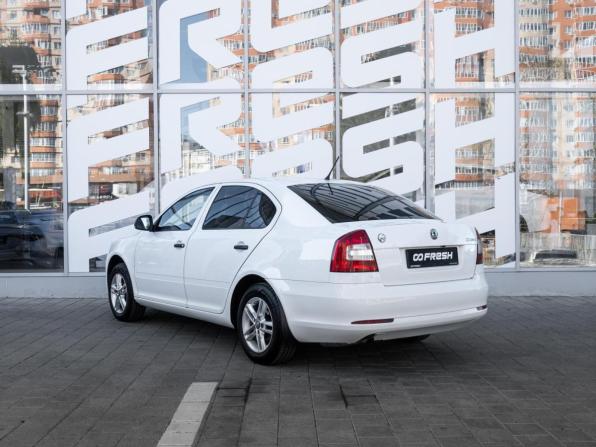 Skoda Octavia II (A5) Рестайлинг с пробегом 2011 года, цена 910 000 рублей, 221375 км, лифтбек, Автокод Объявления