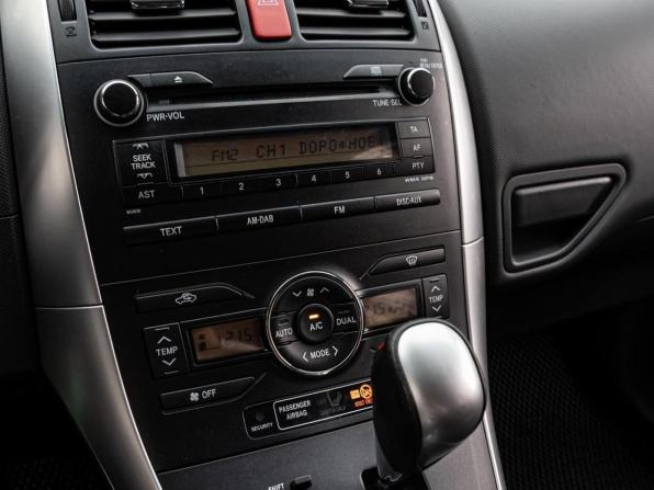 Toyota Auris I Рестайлинг с пробегом 2011 года, цена 1 090 000 рублей, 150252 км, хэтчбек, Автокод Объявления